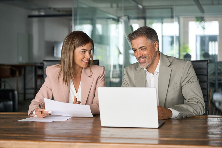 Image of a professional advisory team